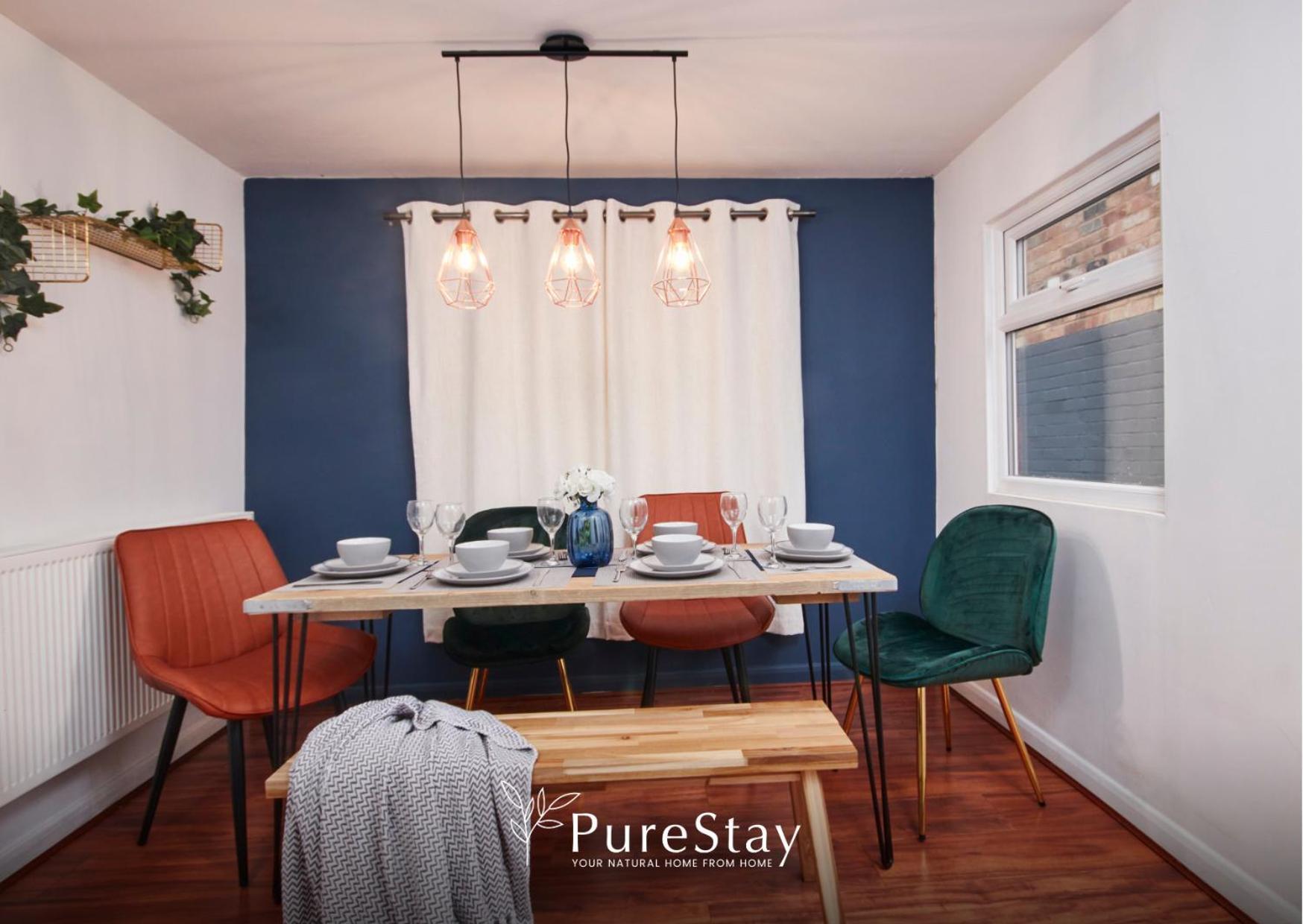 5 Bed House In Leamington Spa Perfect For Contractors With 7 Beds By Purestay - 14 Night Min! Eksteriør bilde