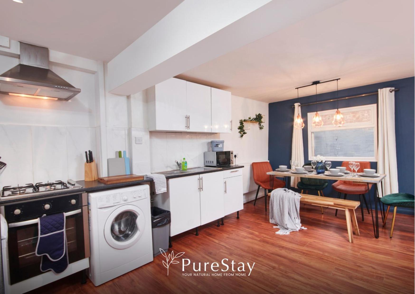 5 Bed House In Leamington Spa Perfect For Contractors With 7 Beds By Purestay - 14 Night Min! Eksteriør bilde