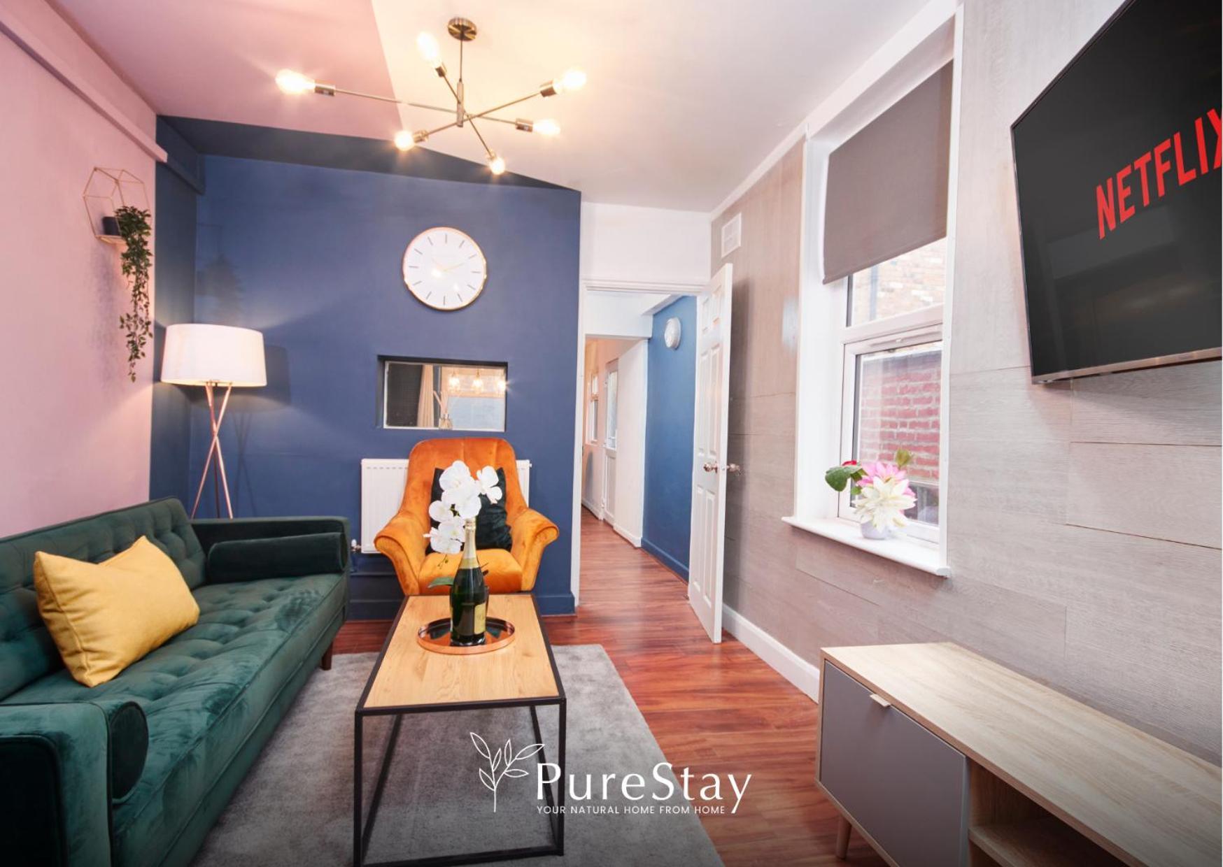 5 Bed House In Leamington Spa Perfect For Contractors With 7 Beds By Purestay - 14 Night Min! Eksteriør bilde